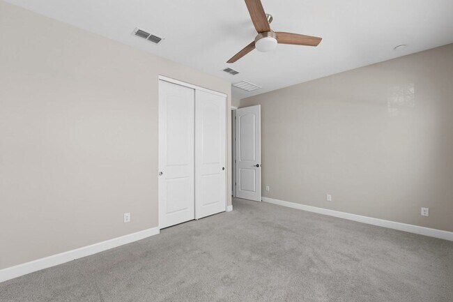 Building Photo - Luxury Kitchen + 3 Bed & Den/Office in Azure Canyon | Quartz, Gas Cooktop & More