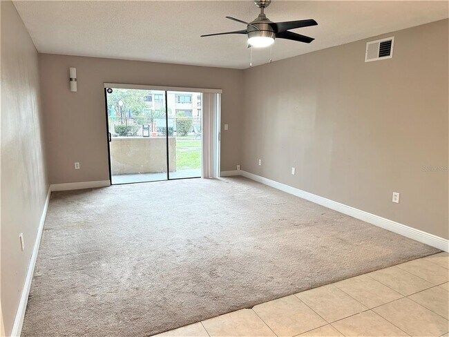 Building Photo - 5325 Vineland Rd