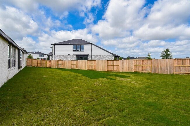 Building Photo - 5115 Murillo Dr