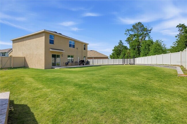 Building Photo - 6761 SE 3rd Lp