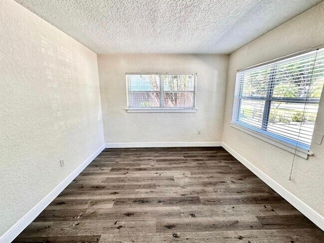 Building Photo - 2510 Boyd Ave