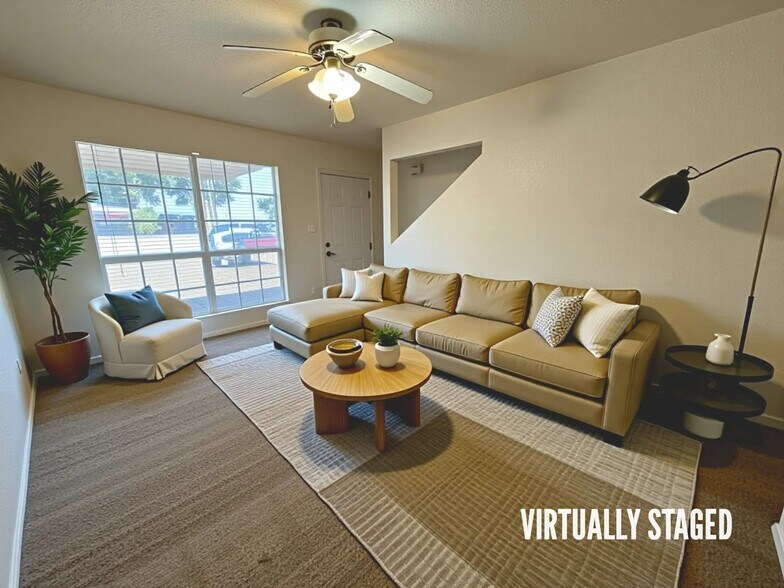 Building Photo - 4505 Deek Dr