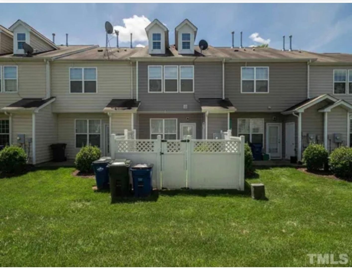 Building Photo - 755 Cupola Dr