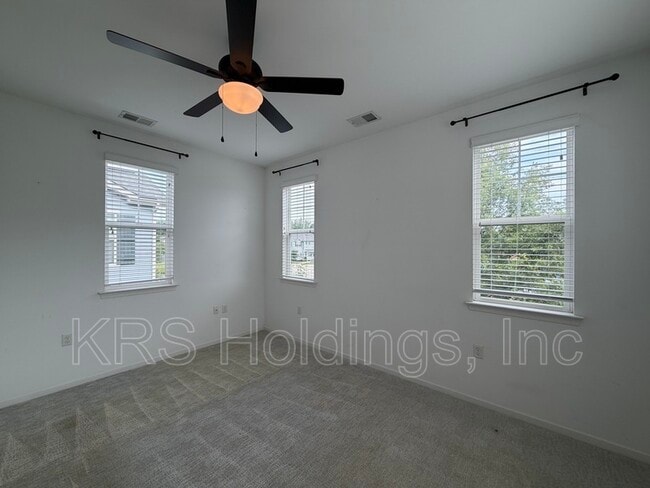 Building Photo - 1517 Rollesby Way