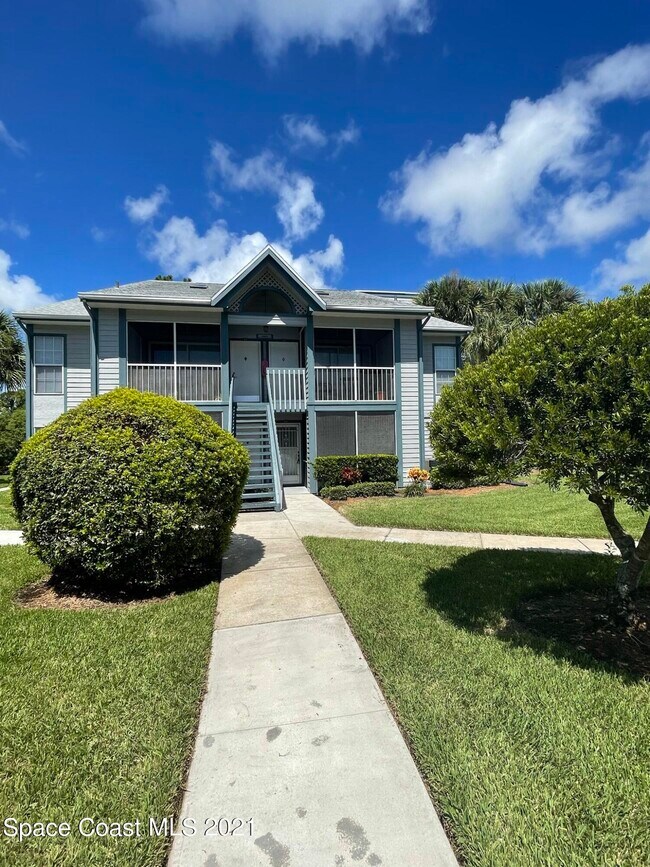 Building Photo - 4610 Lake Waterford Way