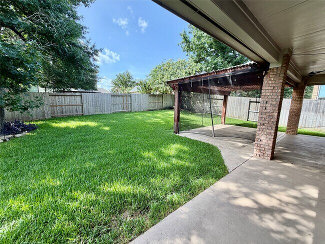 Building Photo - 25206 Auburn Terrace Dr