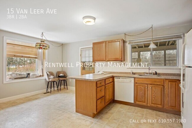 Building Photo - 15 Van Leer Ave
