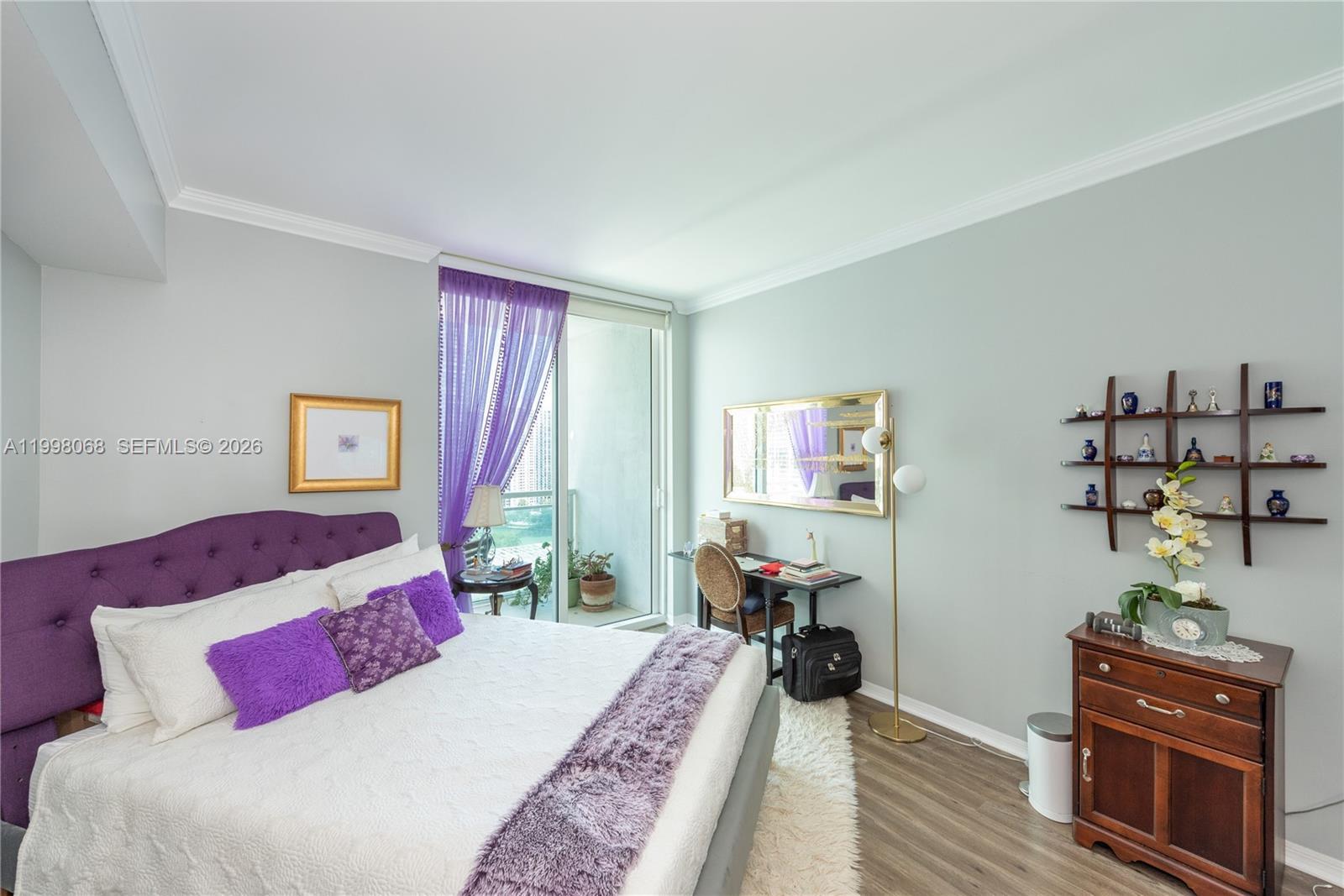 Building Photo - 950 Brickell Bay Dr