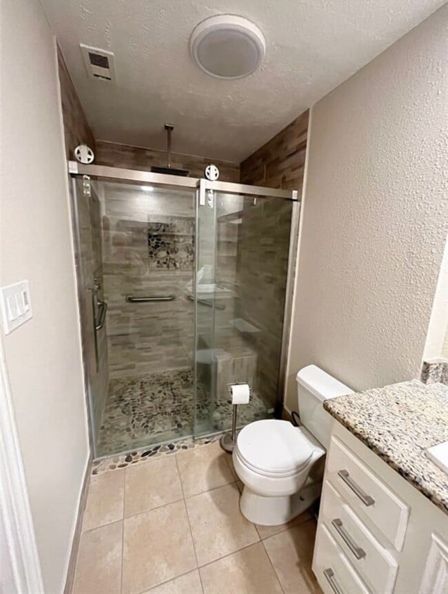 Building Photo - 11223 Willow Field Dr