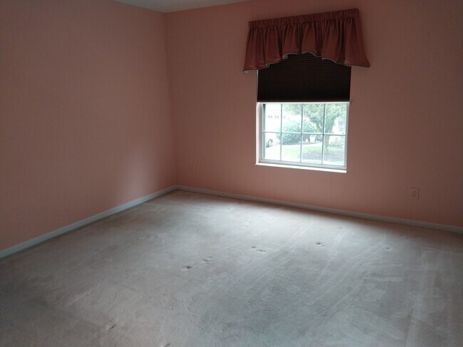 Building Photo - 3912 Vineyard Green Dr