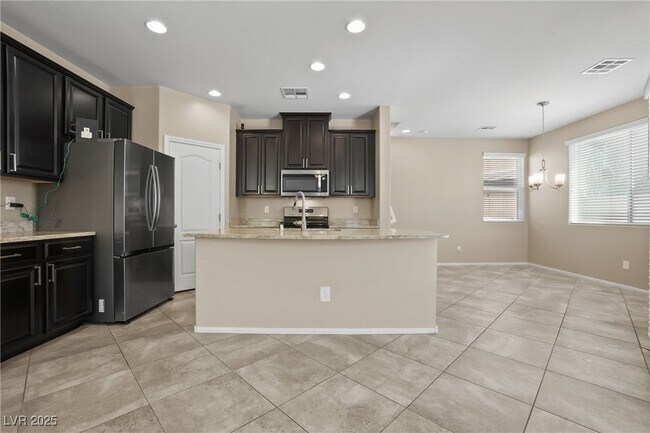Building Photo - 9304 Golden Lad Ave