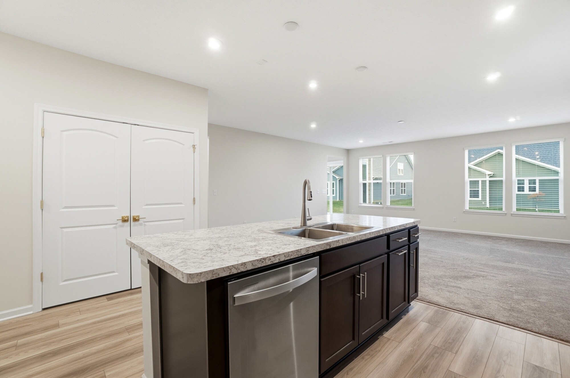 Building Photo - 1242 Fairstone Dr