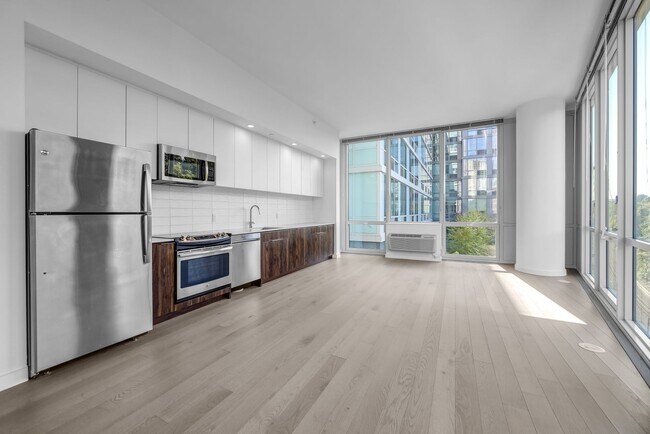 Building Photo - 771 Jackson St