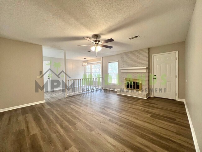 Building Photo - 237 Devonport Dr