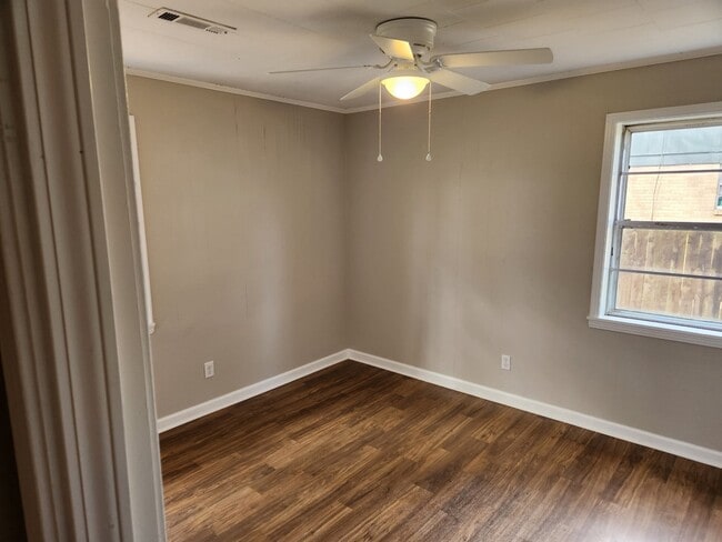 Building Photo - 804 Kimberley Dr