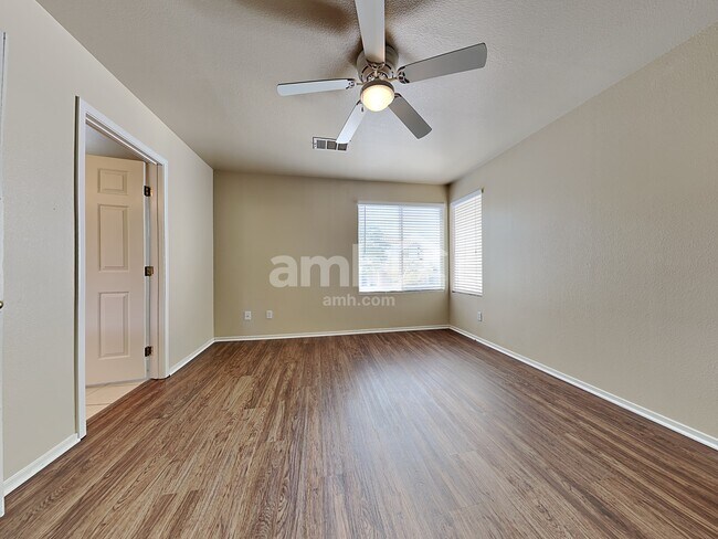 Building Photo - 8321 Canvas Ct