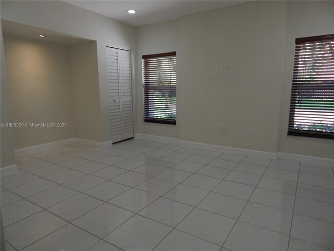 Building Photo - 11530 SW 92nd St