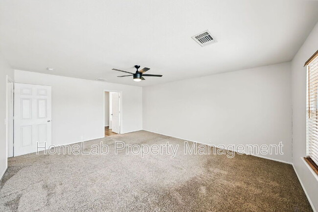 Building Photo - 3454 Kodiak Diamond