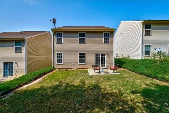 Building Photo - 2820 Mayfair Dr