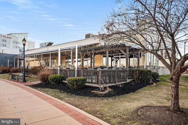 Building Photo - 530 Harlan Blvd