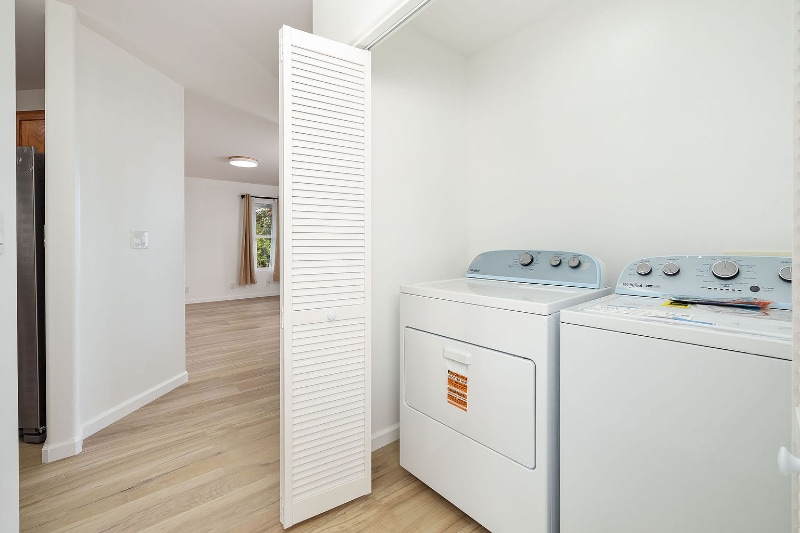 Building Photo - 73-4343-4343 Oneone St