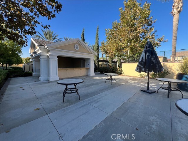 Building Photo - 4917 S Avocado Trail