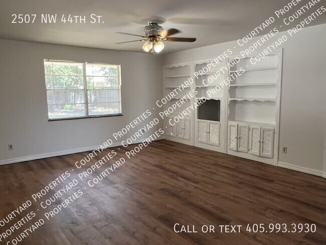 Building Photo - 2507 NW 44th St
