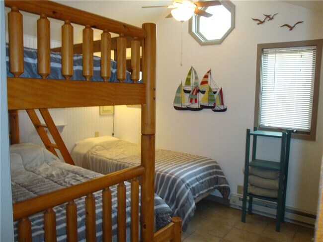 Building Photo - 7594 2nd St