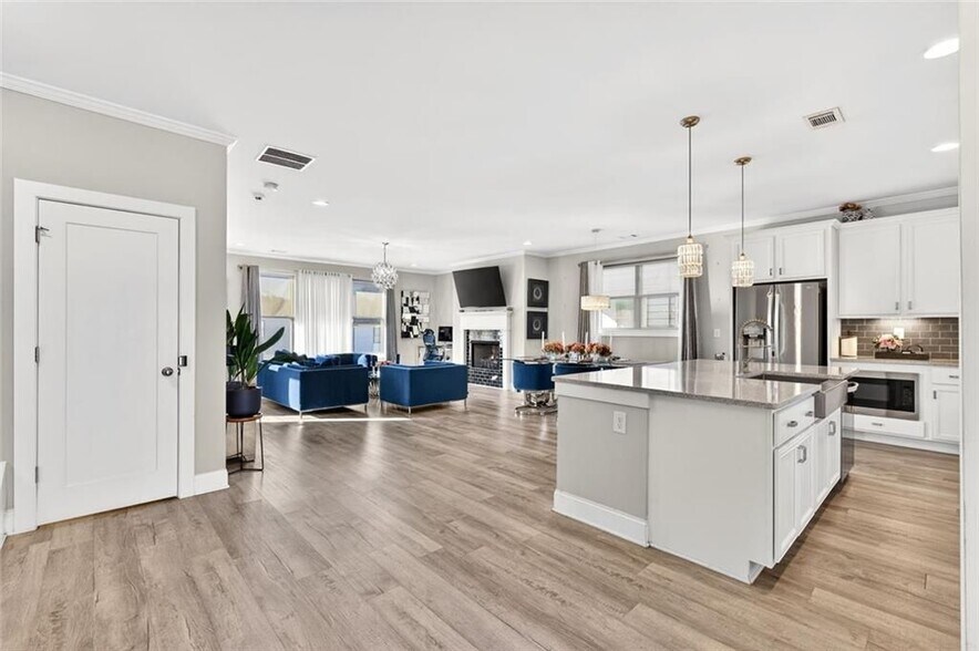 Building Photo - 5259 Cloud St