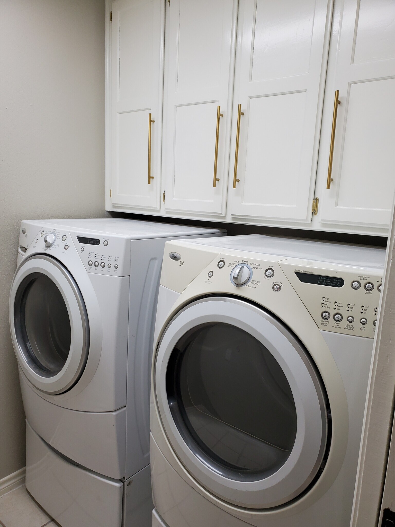 New top load washer and dryer since photo - 106 N Troy Ave