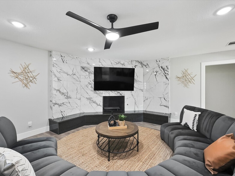 Building Photo - 1008 Ridgefield Dr