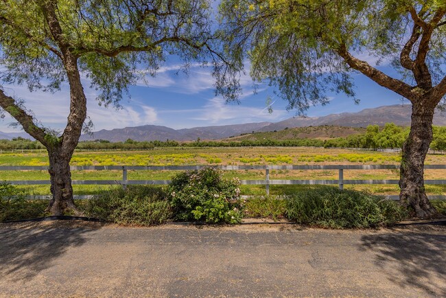 Building Photo - Ojai Horse Ranch