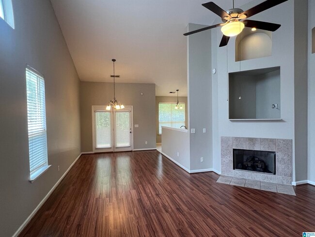 Building Photo - 134 Gardenside Dr