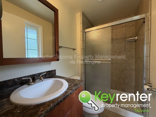 Building Photo - 629 Sandra Lee Ct SE