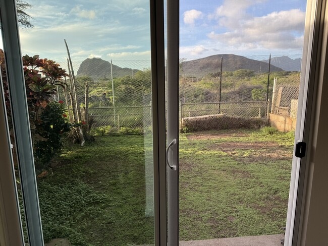 Building Photo - 87-2142 Helelua St