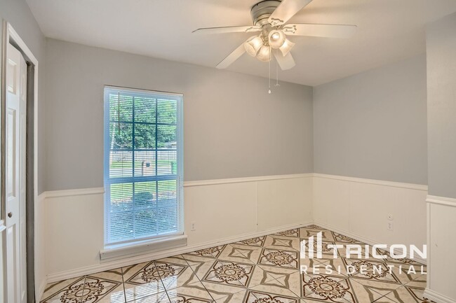 Building Photo - 7232 Harwick Ln
