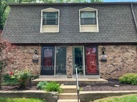 Building Photo - 1220 Wicklow Rd
