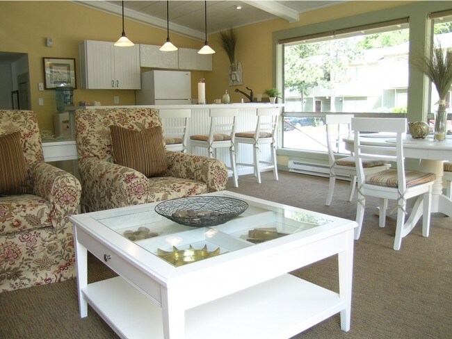 Interior Photo - Crystal Bay Apartment Homes