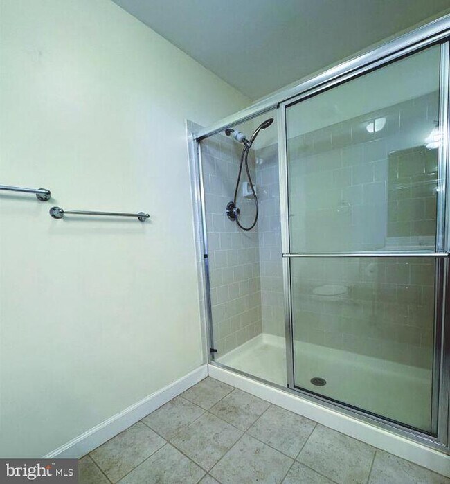 Building Photo - 14 Rain Flower Path