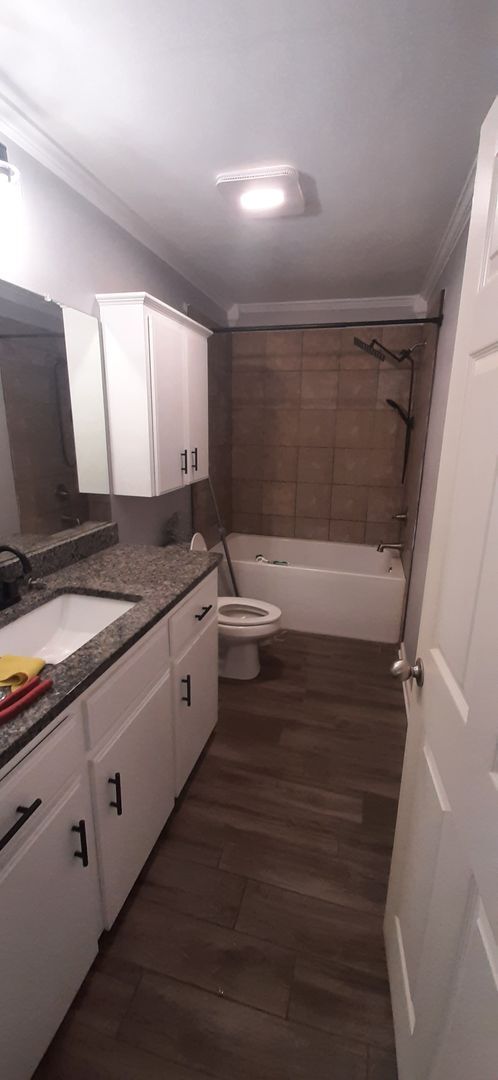 Building Photo - 1803 Greenwood Cove