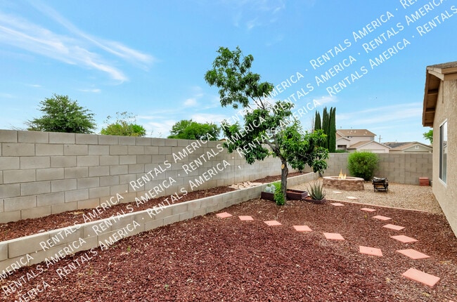 Building Photo - 10138 E Desert Paradise Pl