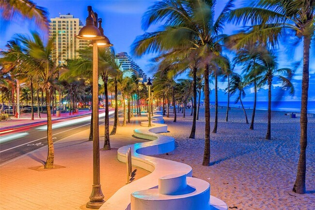 Building Photo - 4051 N Ocean Blvd