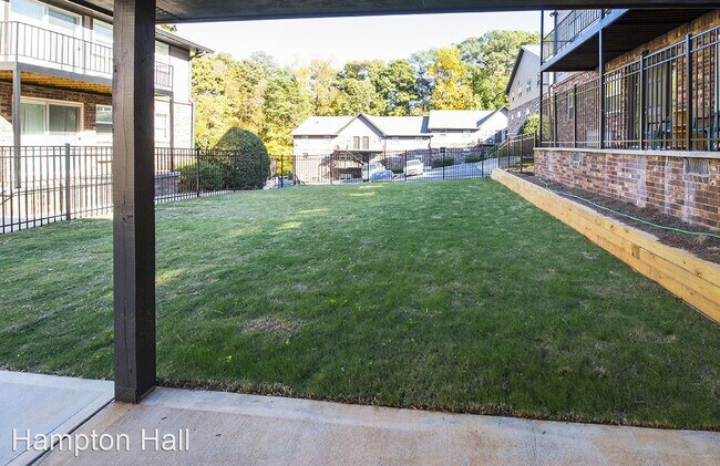 Building Photo - 2213 Briarcliff Rd NE