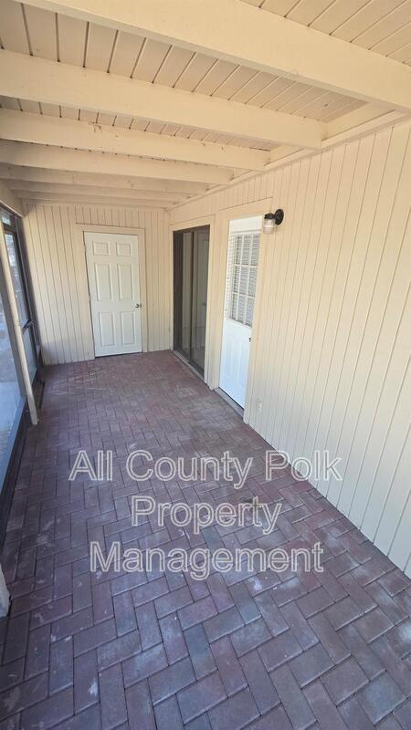 Building Photo - 4944 Malibu Ct