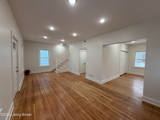 Building Photo - 730 Hazel St