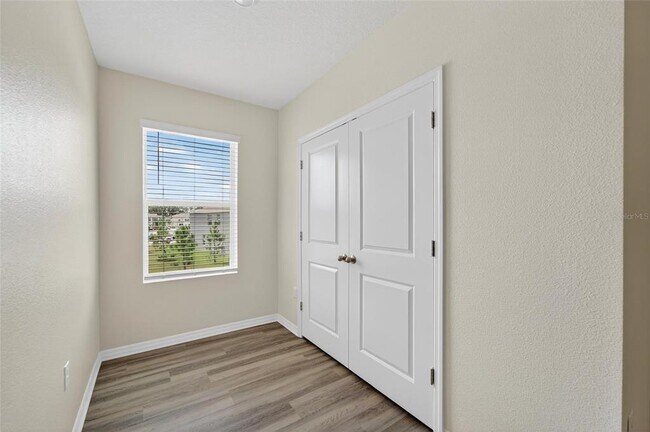 Building Photo - 5068 Captain Davis Dr
