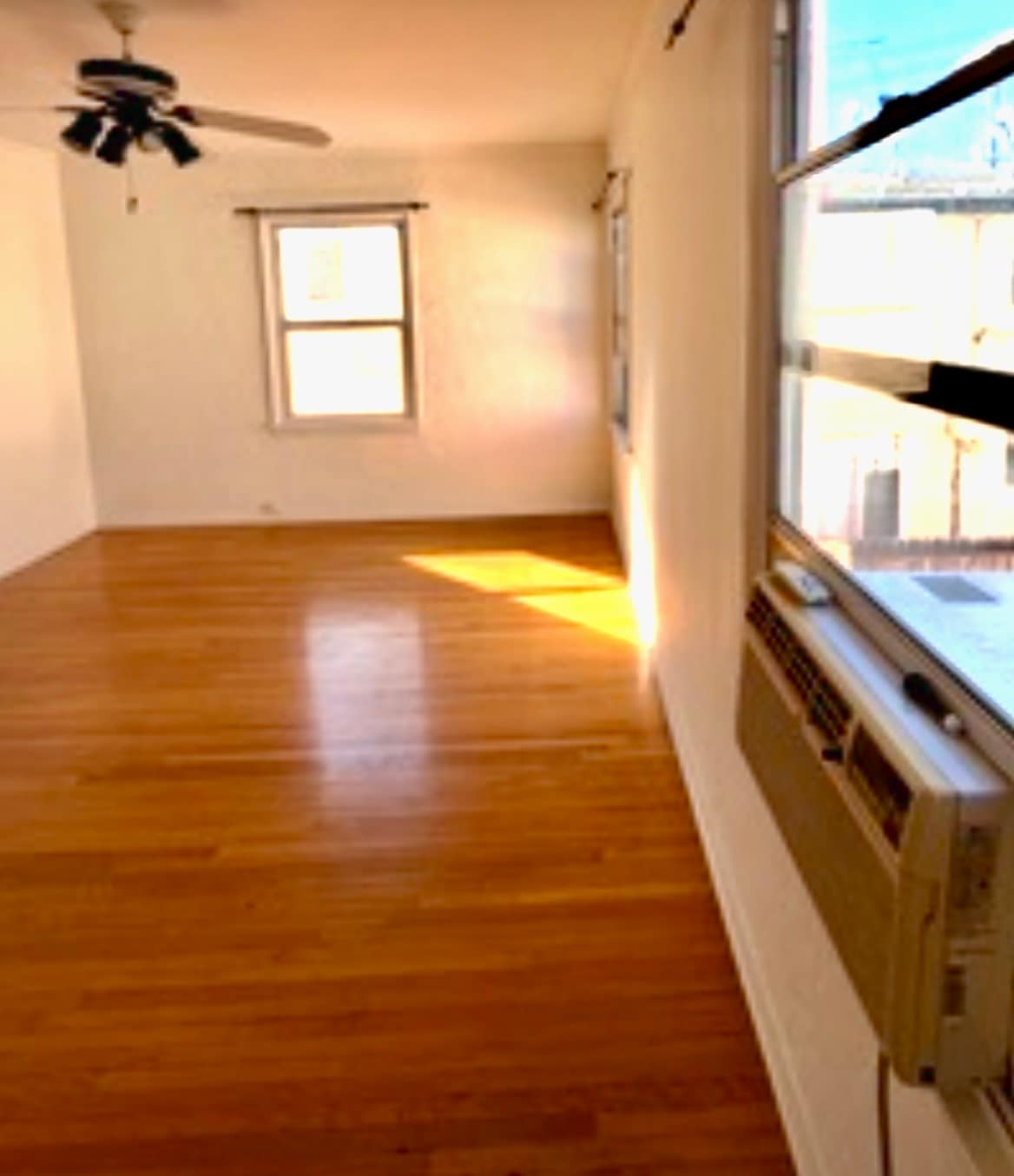 Building Photo - 6089 Cashio St