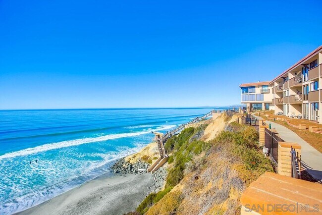 Building Photo - 190 Del Mar Shores Terrace