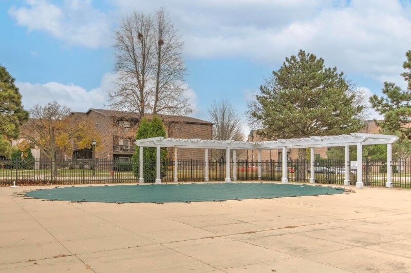 Building Photo - 700 Perrie Dr