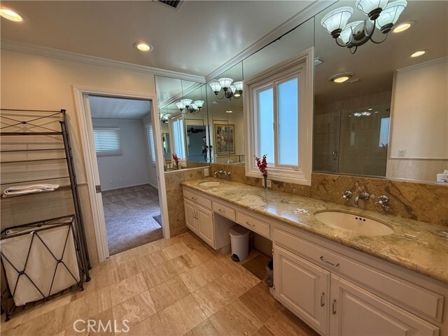 Building Photo - 5290 E El Roble St